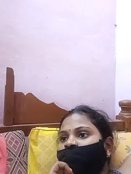 Snapshot of Hot_couple493 chatting on February 24, 11:09 pm Hot couple493 online show from February 24, 11:09 pm