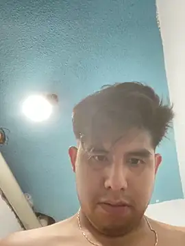 jonzzvergs online show from May 14, 4:53 am