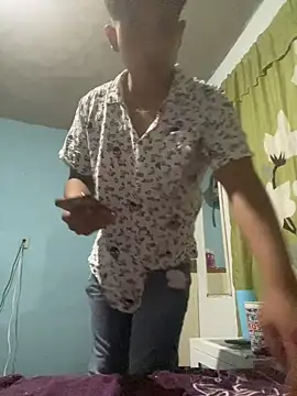 jonzzvergs online show from May 8, 1:53 am