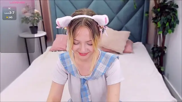 SweetieAngela online show from February 25, 3:20 am