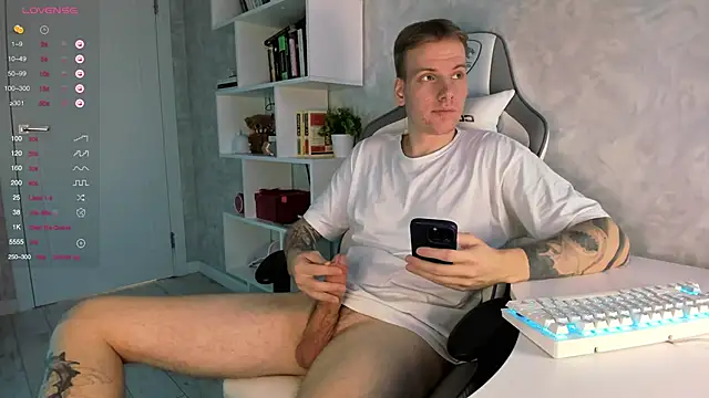 jaffersonlouis online show from March 19, 3:08 pm