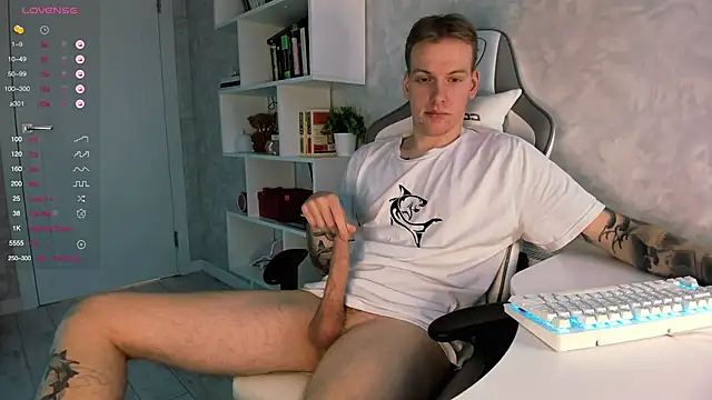 jaffersonlouis online show from March 18, 2:17 pm