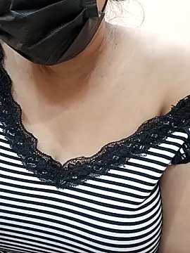 Sangitalive online show from November 4, 4:55 pm