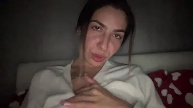 Snapshot of sarrah_rossy chatting on November 25, 9:59 pm sarrah rossy online show from November 25, 9:59 pm