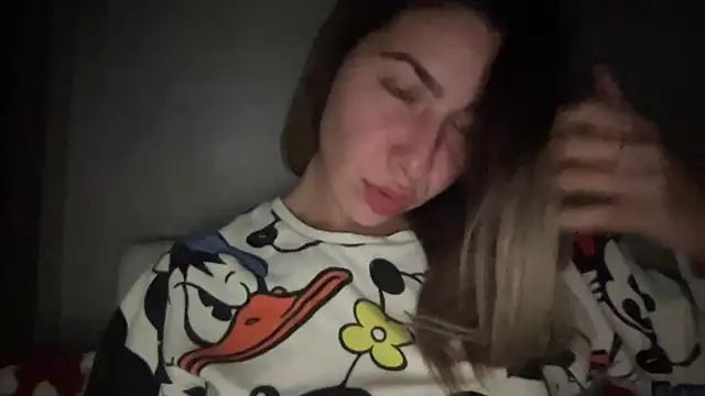 Snapshot of sarrah_rossy chatting on November 2, 9:42 pm sarrah rossy online show from November 2, 9:42 pm