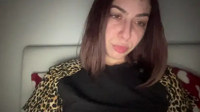 Snapshot of sarrah_rossy chatting on February 27, 10:42 pm sarrah rossy online show from February 27, 10:42 pm