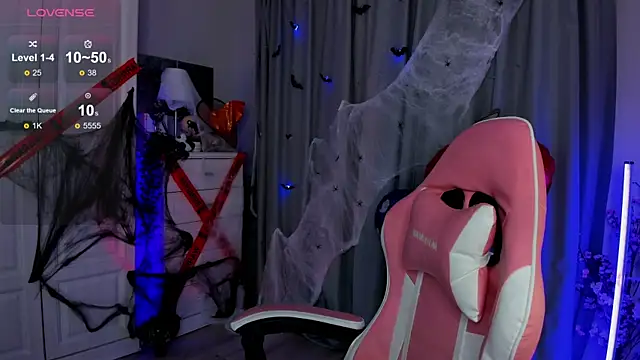 Snapshot of _Loneve__ chatting on October 15, 2:47 pm  Loneve   online show from October 15, 2:47 pm