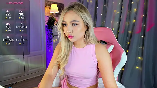 Snapshot of _Loneve__ chatting on March 6, 5:11 pm  Loneve   online show from March 6, 5:11 pm