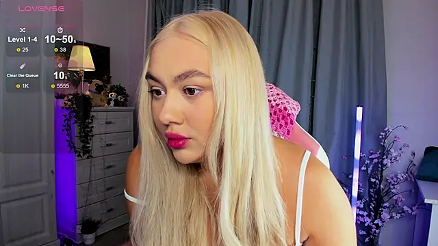  Loneve   online show from December 5, 3:32 pm