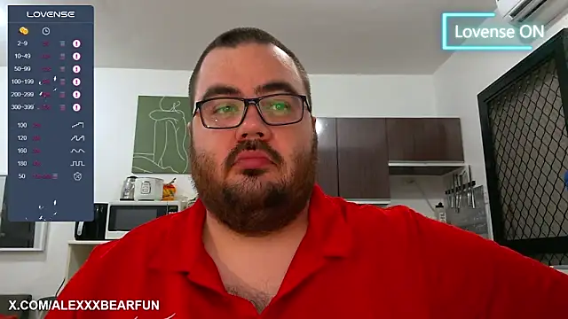 alexxxbear online show from March 13, 5:39 pm