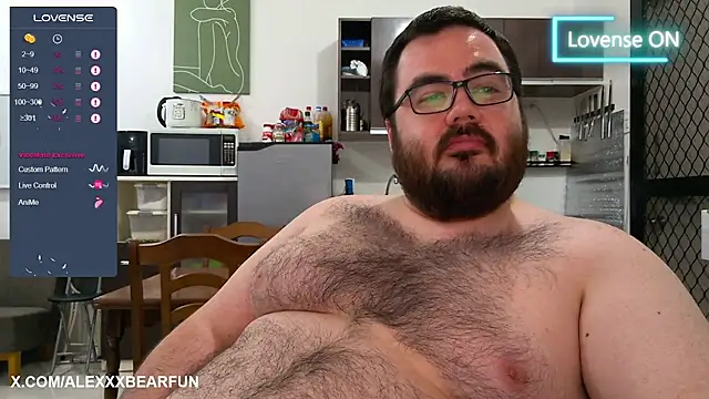 alexxxbear online show from March 1, 8:32 pm