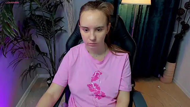 Lika 0ne online show from October 28, 11:20 am