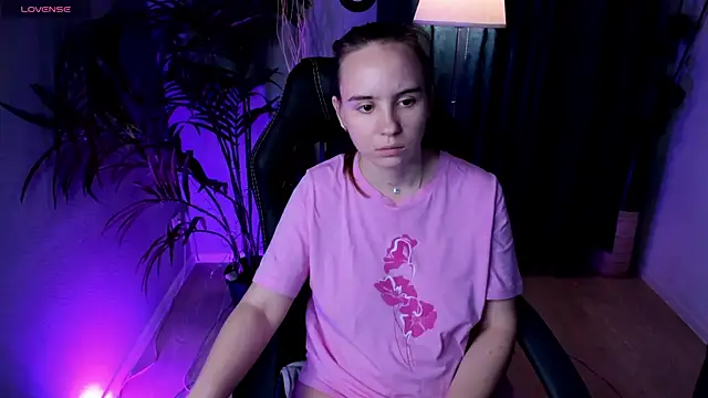 Lika 0ne online show from October 24, 10:03 am