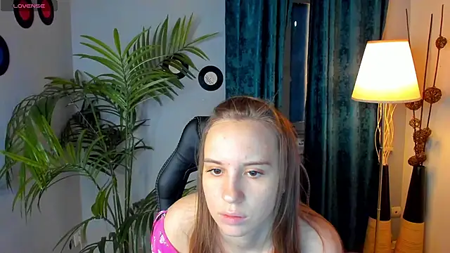 Lika 0ne online show from March 18, 12:17 pm