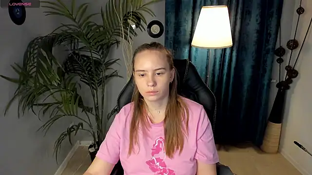 Lika 0ne online show from November 11, 10:10 am