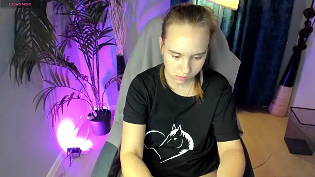 Lika 0ne online show from October 9, 12:17 pm