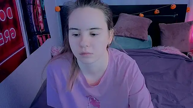 Lika 0ne online show from November 28, 10:15 am