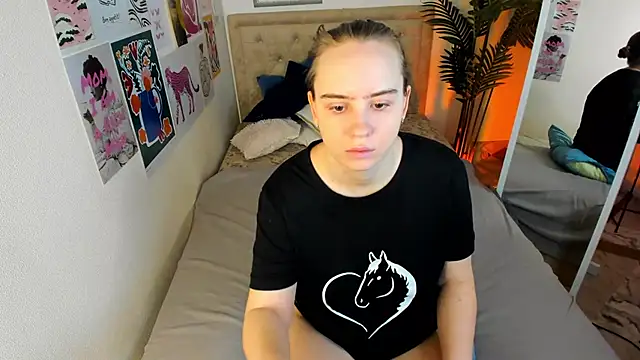 Lika 0ne online show from March 20, 12:17 pm