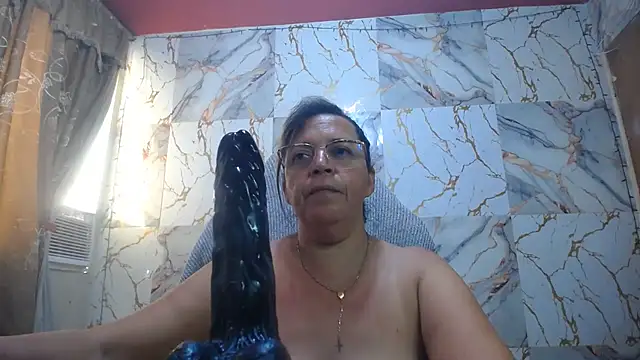 Snapshot of alina_maturehot chatting on June 25, 7:41 pm alina maturehot online show from June 25, 7:41 pm