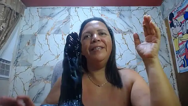 Snapshot of alina_maturehot chatting on June 17, 8:47 am alina maturehot online show from June 17, 8:47 am