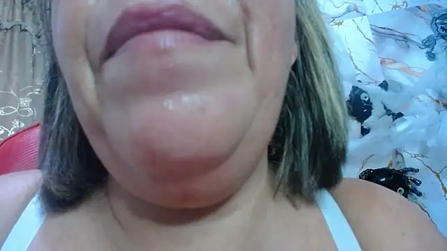 Snapshot of alina_maturehot chatting on November 1, 9:30 pm alina maturehot online show from November 1, 9:30 pm