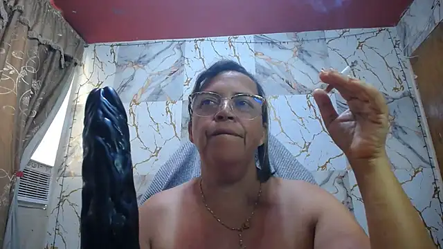 Snapshot of alina_maturehot chatting on June 19, 8:25 pm alina maturehot online show from June 19, 8:25 pm