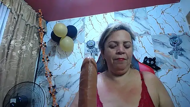 Snapshot of alina_maturehot chatting on October 27, 8:04 am alina maturehot online show from October 27, 8:04 am