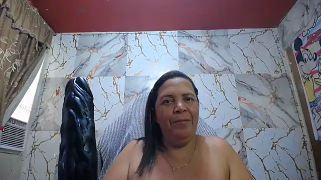 Snapshot of alina_maturehot chatting on June 17, 9:25 pm alina maturehot online show from June 17, 9:25 pm