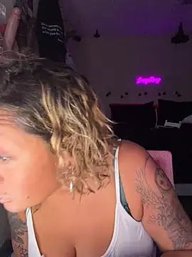 bossyroxy84 online show from November 8, 12:58 am