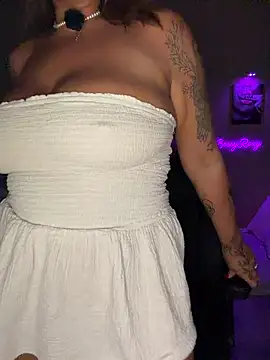 bossyroxy84 online show from December 4, 2:54 am