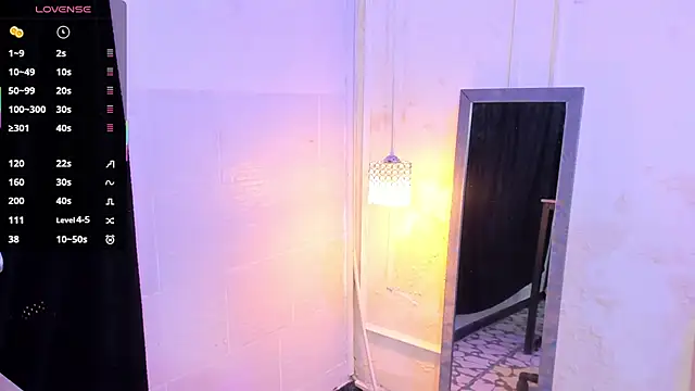 lanna brunette online show from June 1, 12:49 pm