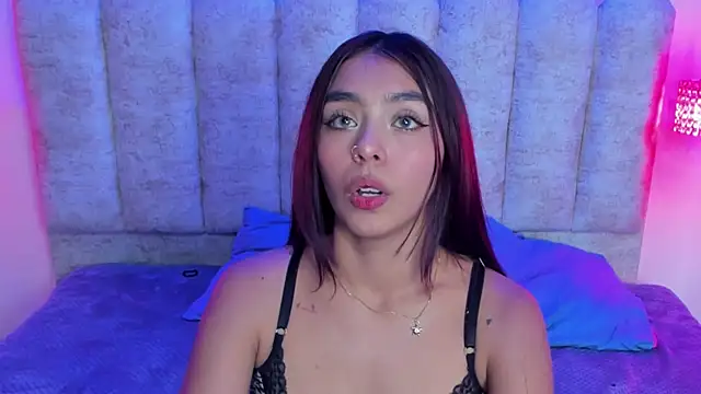 lanna brunette online show from November 29, 5:24 pm