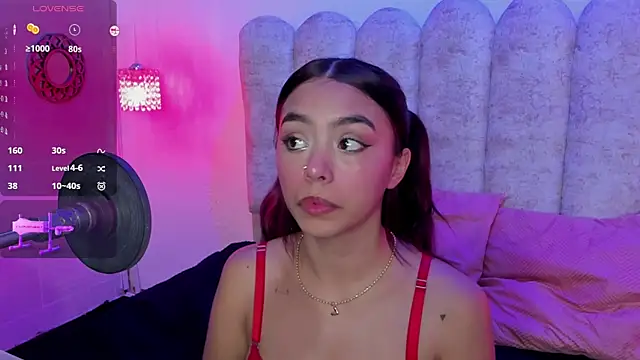 lanna brunette online show from November 20, 1:01 pm