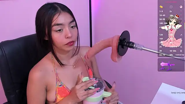 Snapshot of lanna_brunette chatting on February 13, 1:00 pm lanna brunette online show from February 13, 1:00 pm