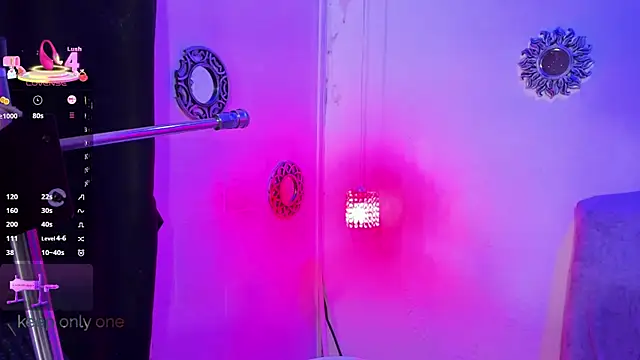 Snapshot of lanna_brunette chatting on January 8, 1:06 pm lanna brunette online show from January 8, 1:06 pm