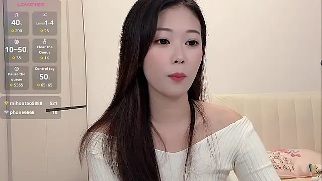 Snapshot of yunyun121 chatting on October 14, 3:01 pm yunyun121 online show from October 14, 3:01 pm