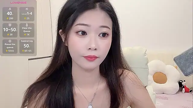 Snapshot of yunyun121 chatting on October 30, 4:04 pm yunyun121 online show from October 30, 4:04 pm