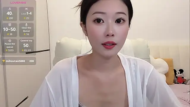 Snapshot of yunyun121 chatting on October 24, 3:22 pm yunyun121 online show from October 24, 3:22 pm