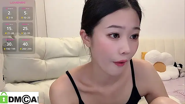 Snapshot of yunyun121 chatting on December 4, 3:11 pm yunyun121 online show from December 4, 3:11 pm