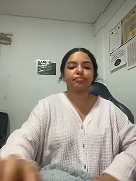 Snapshot of Anitta_bell chatting on March 3, 3:43 pm Anitta bell online show from March 3, 3:43 pm