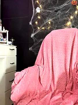 Snapshot of Anitta_bell chatting on October 8, 1:07 am Anitta bell online show from October 8, 1:07 am