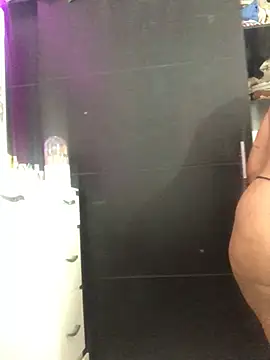 Anitta bell online show from April 15, 2:39 am