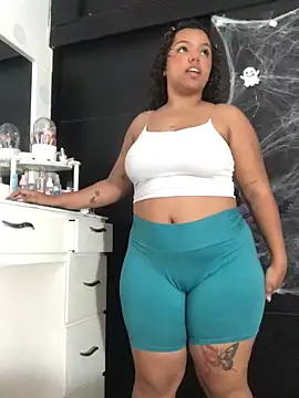 Snapshot of Anitta_bell chatting on October 9, 1:06 am Anitta bell online show from October 9, 1:06 am