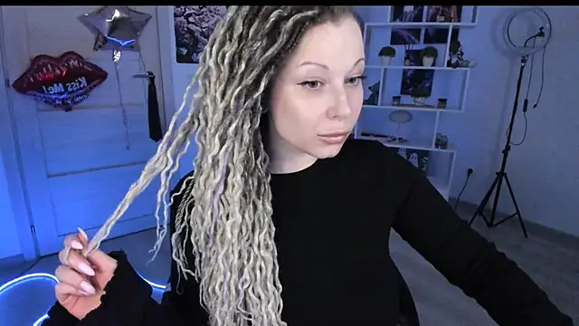 HoneySallyMoore online show from February 8, 1:53 pm