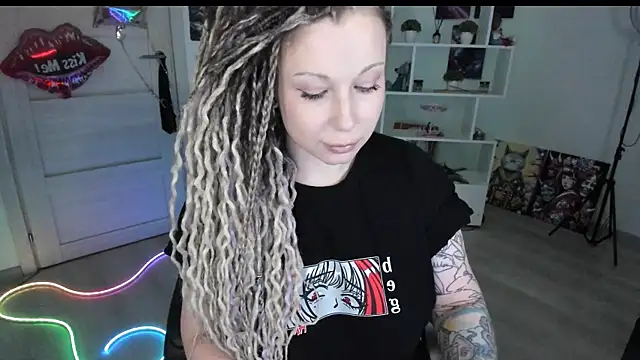 HoneySallyMoore online show from March 29, 6:53 pm