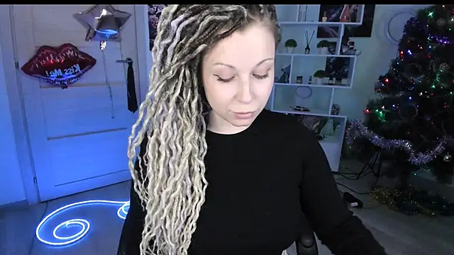 HoneySallyMoore online show from January 16, 1:42 am