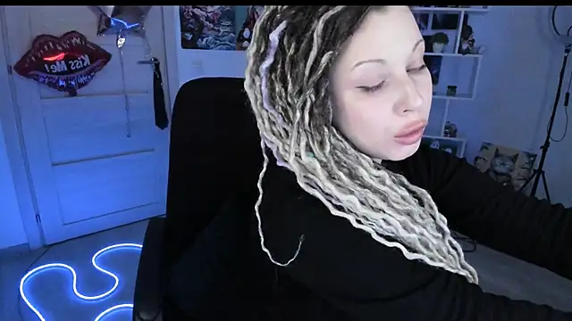 HoneySallyMoore online show from February 21, 2:41 pm