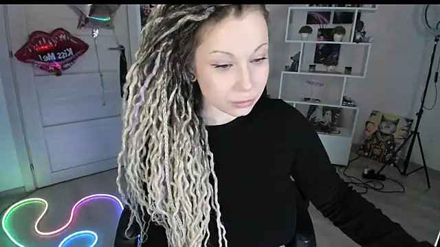 HoneySallyMoore online show from February 26, 6:41 pm