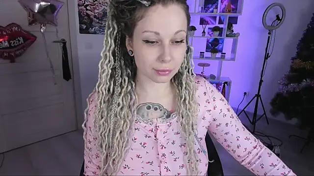 HoneySallyMoore online show from November 14, 11:08 pm