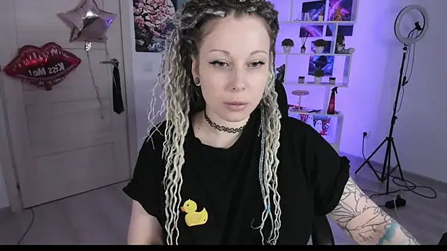 HoneySallyMoore online show from October 2, 3:26 pm